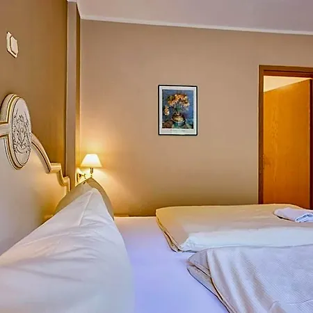 Отель Bodeblick 3*